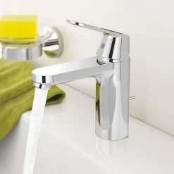 Grohe Euro Ceramic 600mm Complete Basin Package (Cosmo Smart Tap + Waste Included) -Croydex shop 39642000 d2
