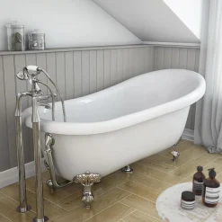 Victorian Plumbing Carlton High Level Bathroom Suite + Roll Top Bath -Croydex shop carltonhighlevelbathroomsuiterolltopbathd2