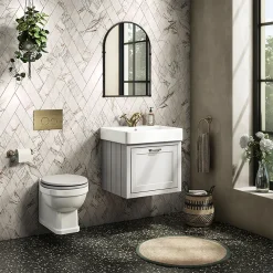 Chatsworth Compact Top/Front Flush Toilet Frame With Antique Brass Flush - Round Buttons