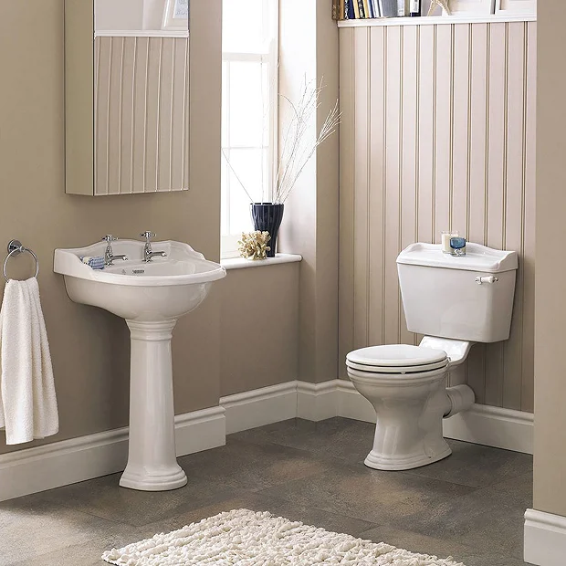 Victorian Plumbing Monaco 4-Piece Traditional Bathroom Suite 4 Victorian Plumbing Monaco 4-Piece Traditional Bathroom Suite - Image 2