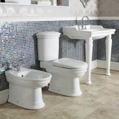 Silverdale Bathroom Silverdale Hillingdon Close Coupled Toilet Inc. Soft Close Seat -Croydex shop silverdalehillingdonclosecoupledtoiletwithsoftcloseseatd1