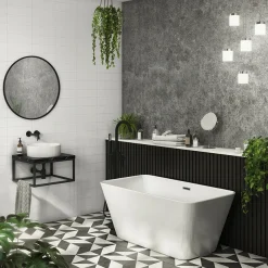 Valenci Valenica 1300 Small Freestanding Bath